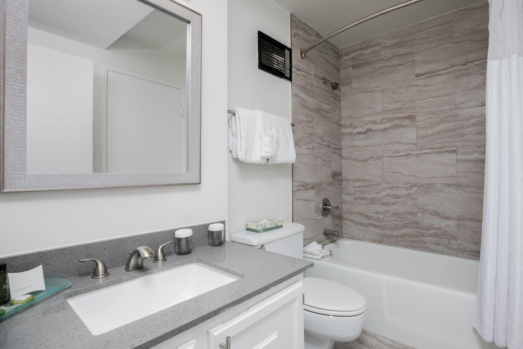 Apartamento de 1 dormitorio con vistas al valle
