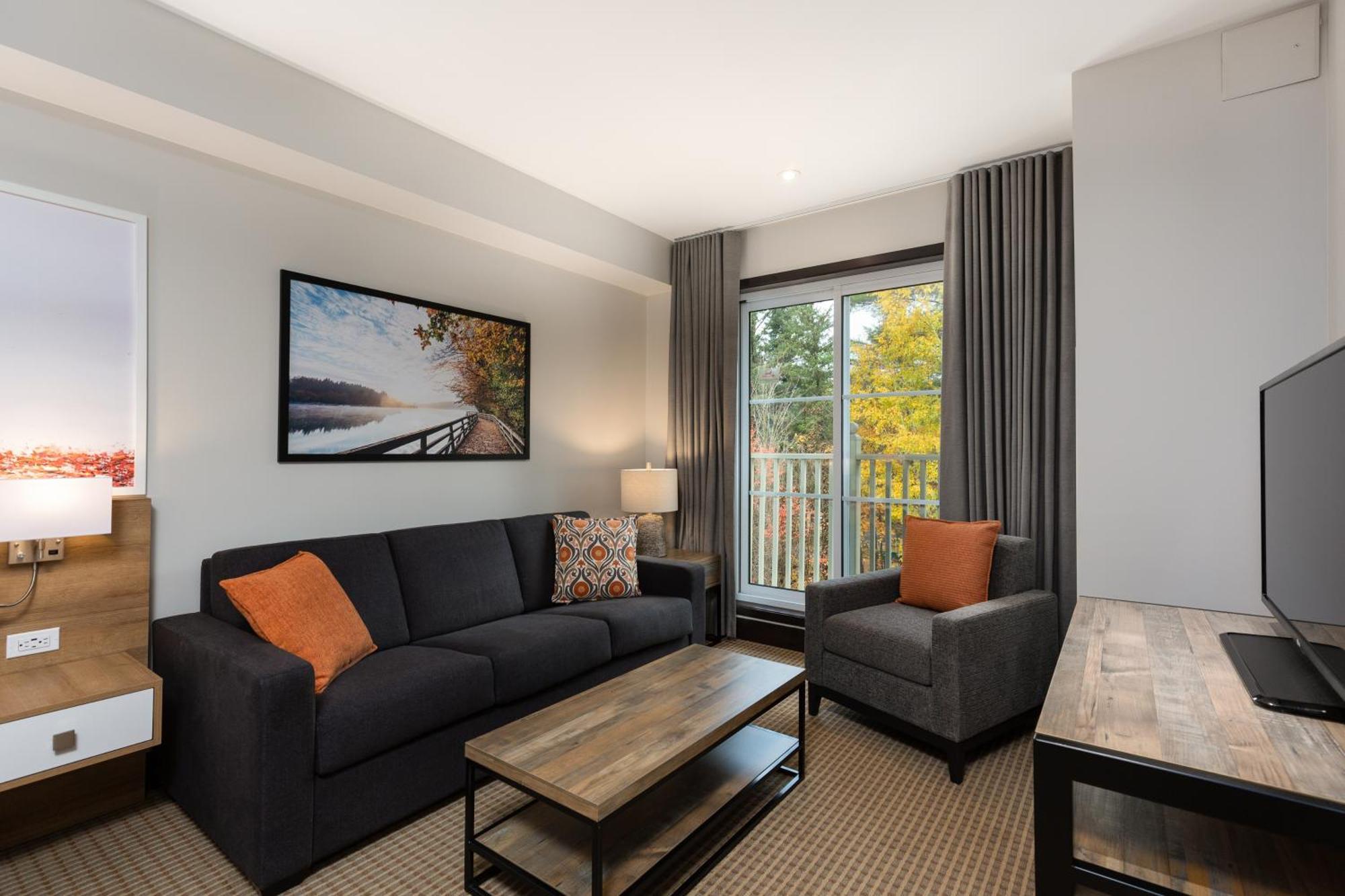 Standard Queen Room