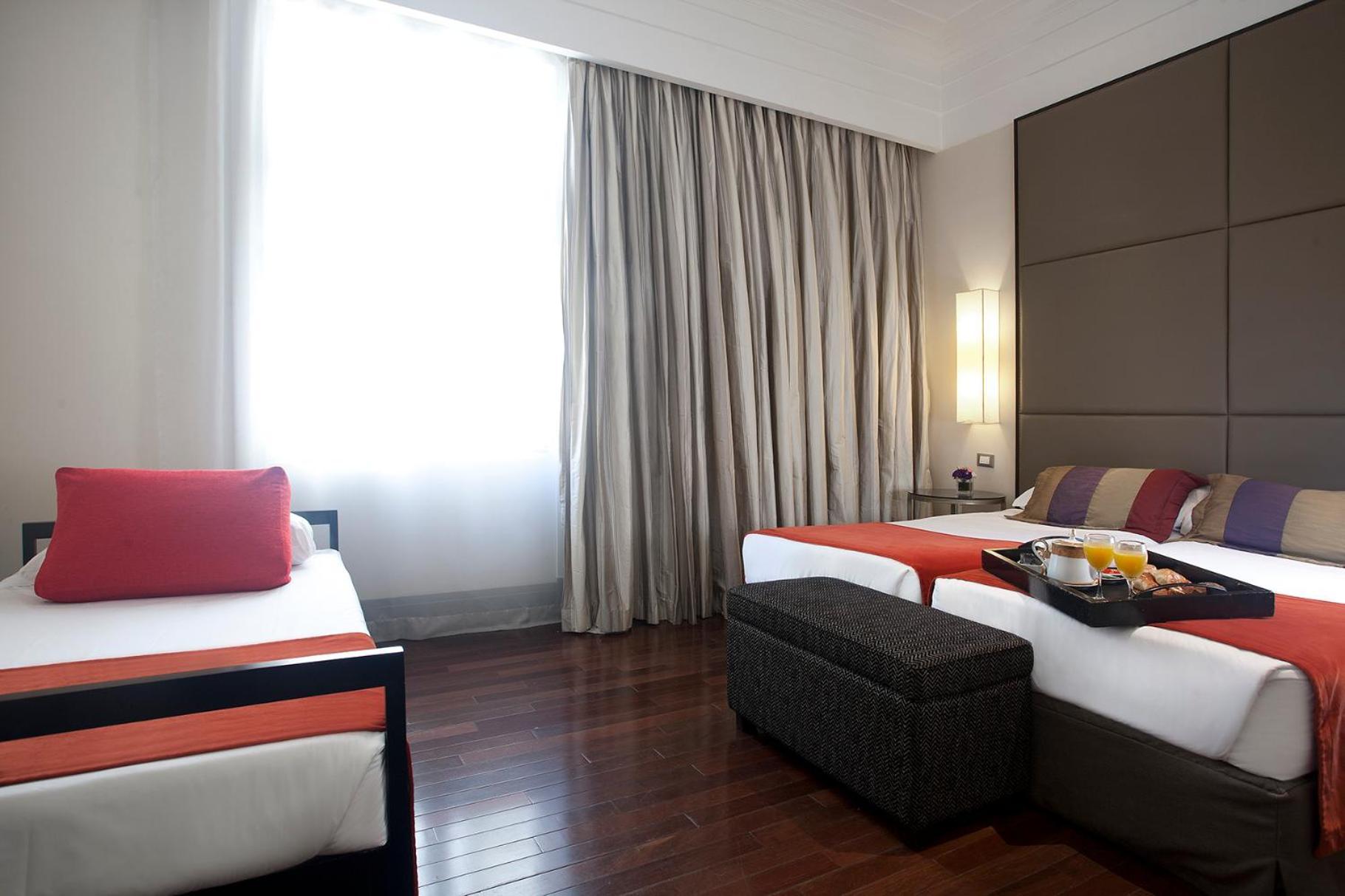 Triple Room
