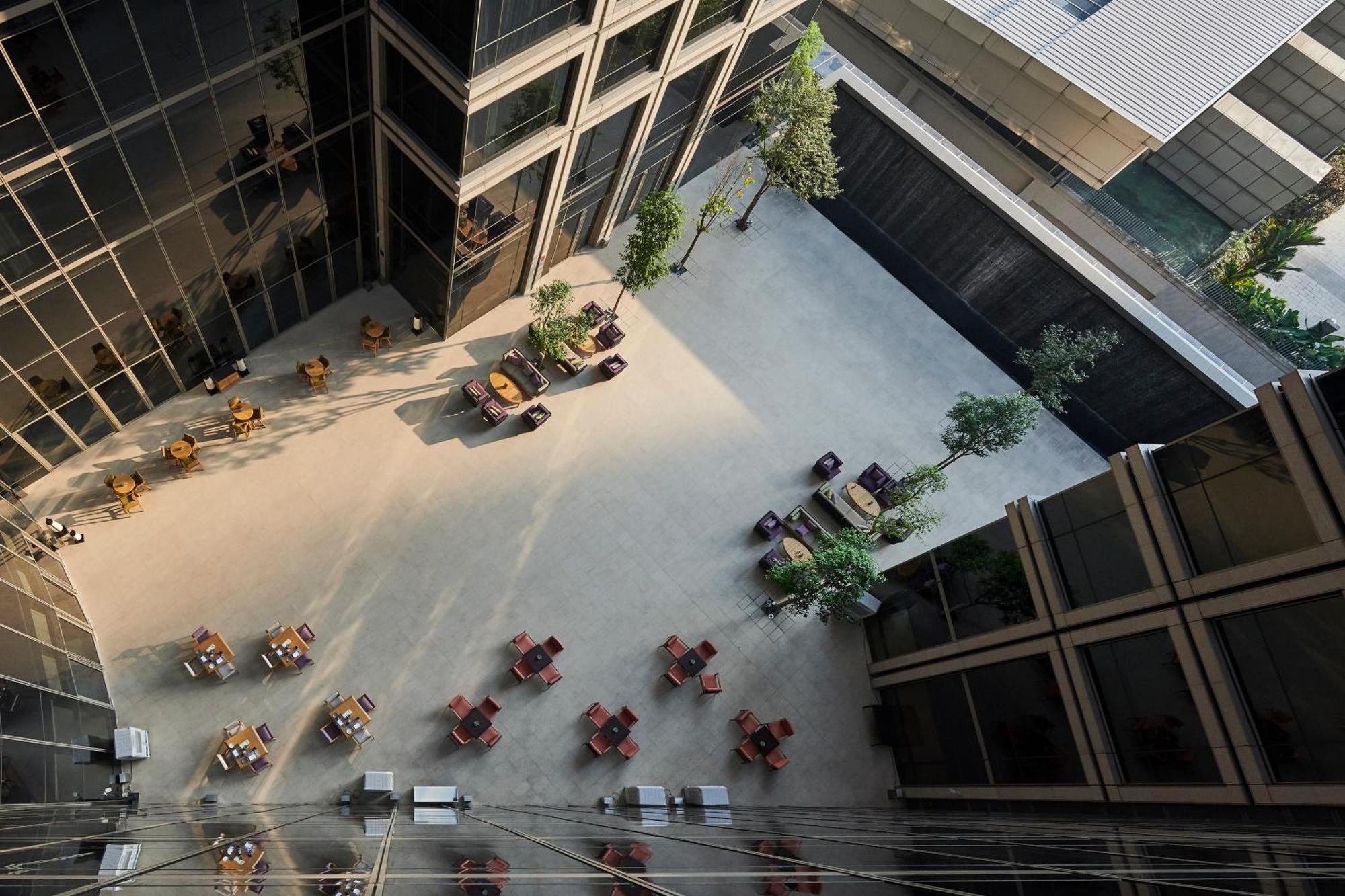 Courtyard Oasis Twin