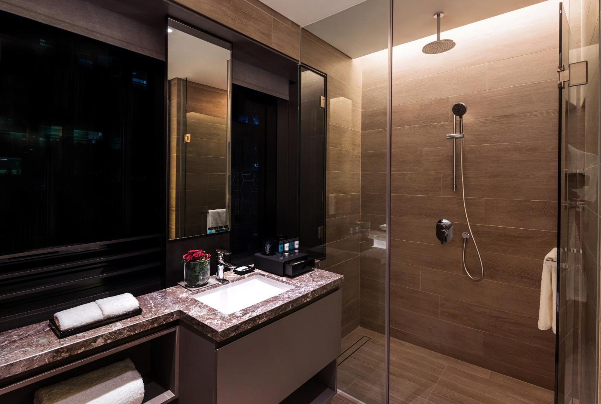 One-Bedroom Deluxe