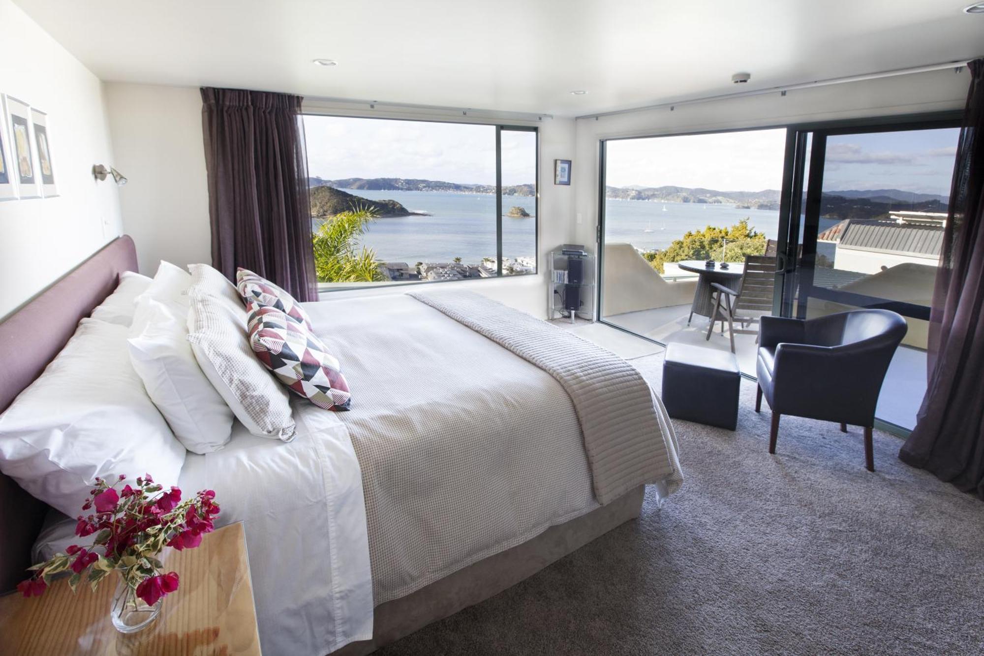 Large Studio Sea View