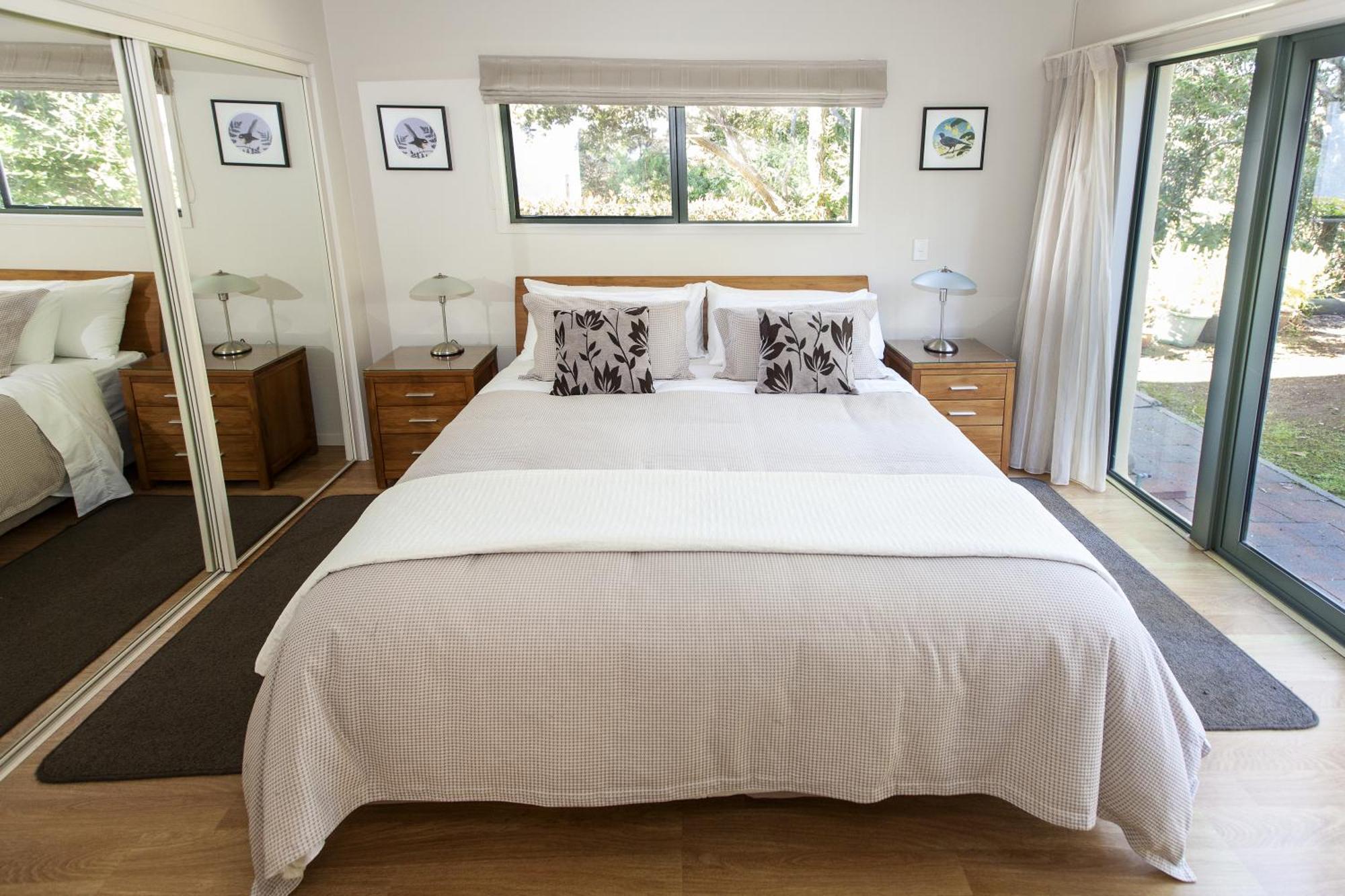 One-Bedroom Apartment Sea View