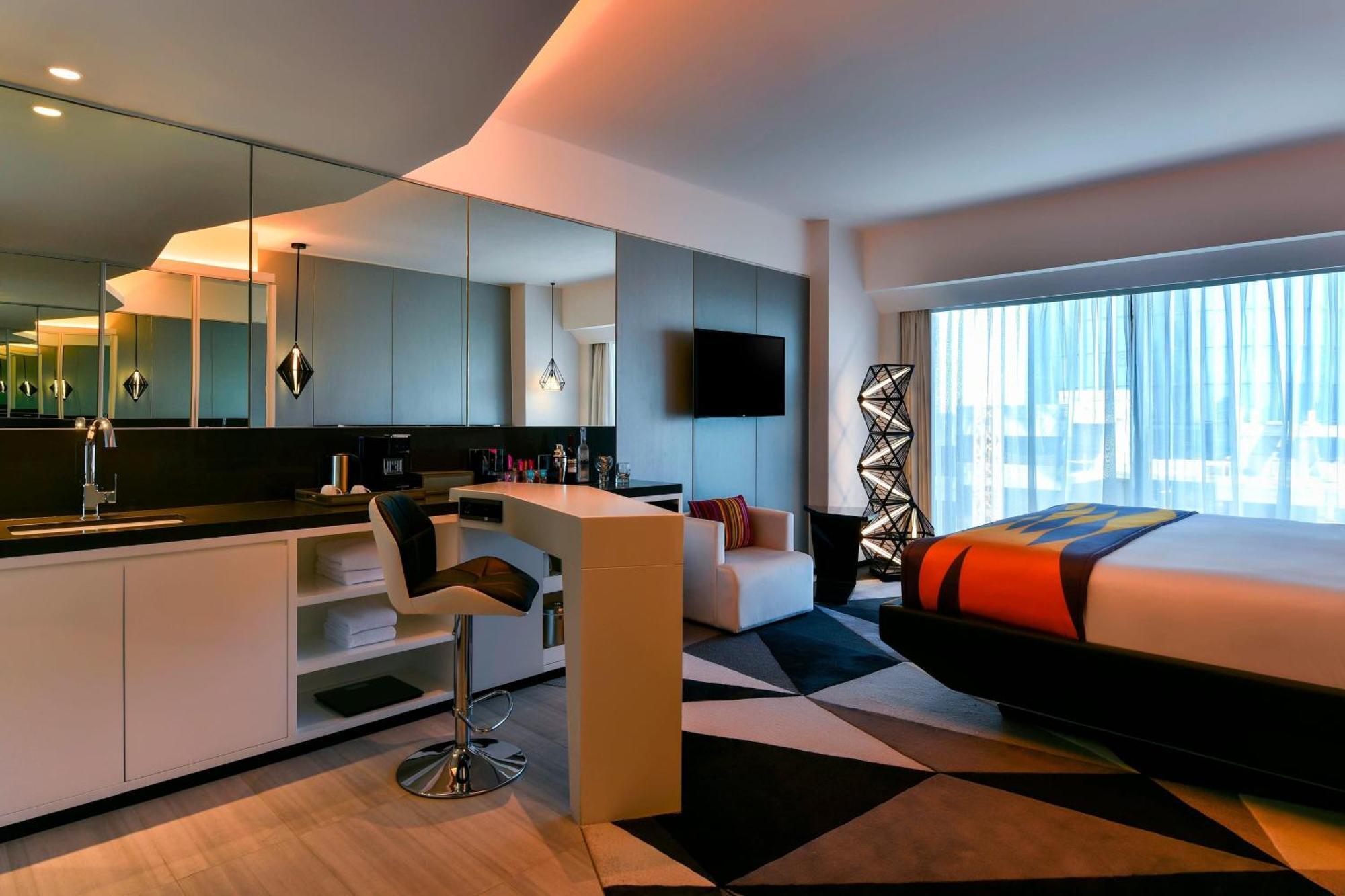 Standard Guest Room, 1 King Bed