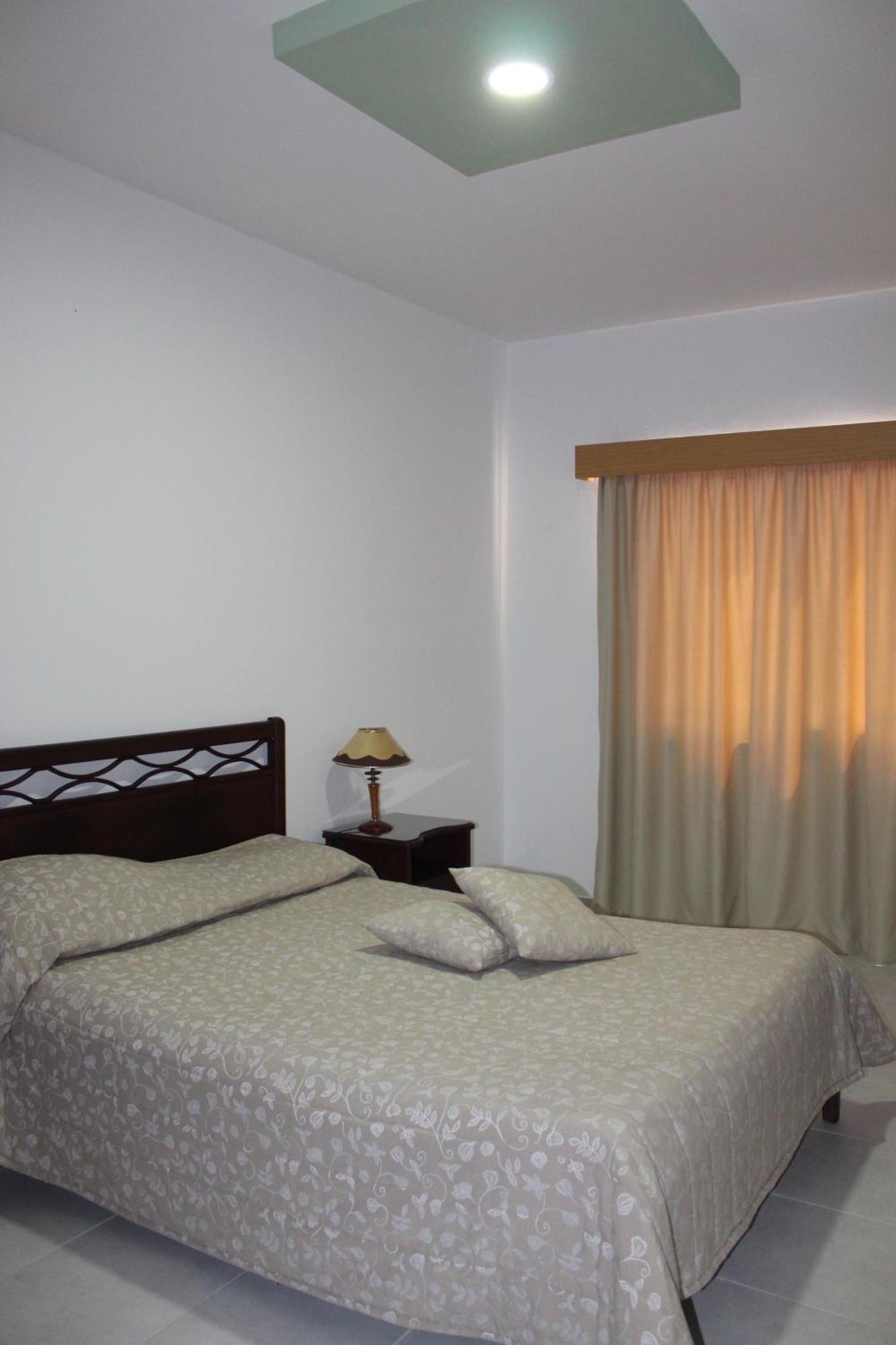 One-Bedroom Apartment Mountain View