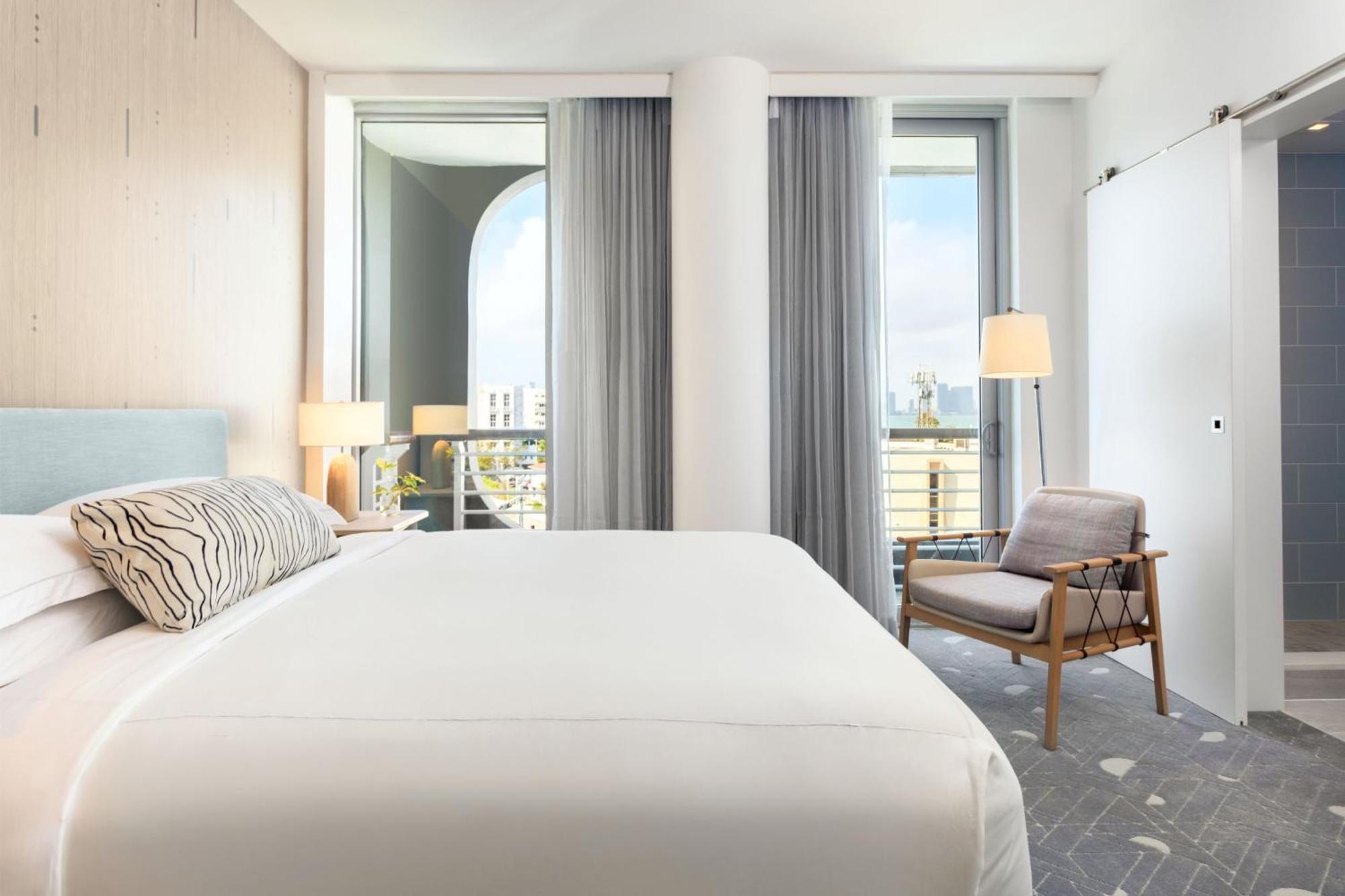 Premium Queen Room Balcony