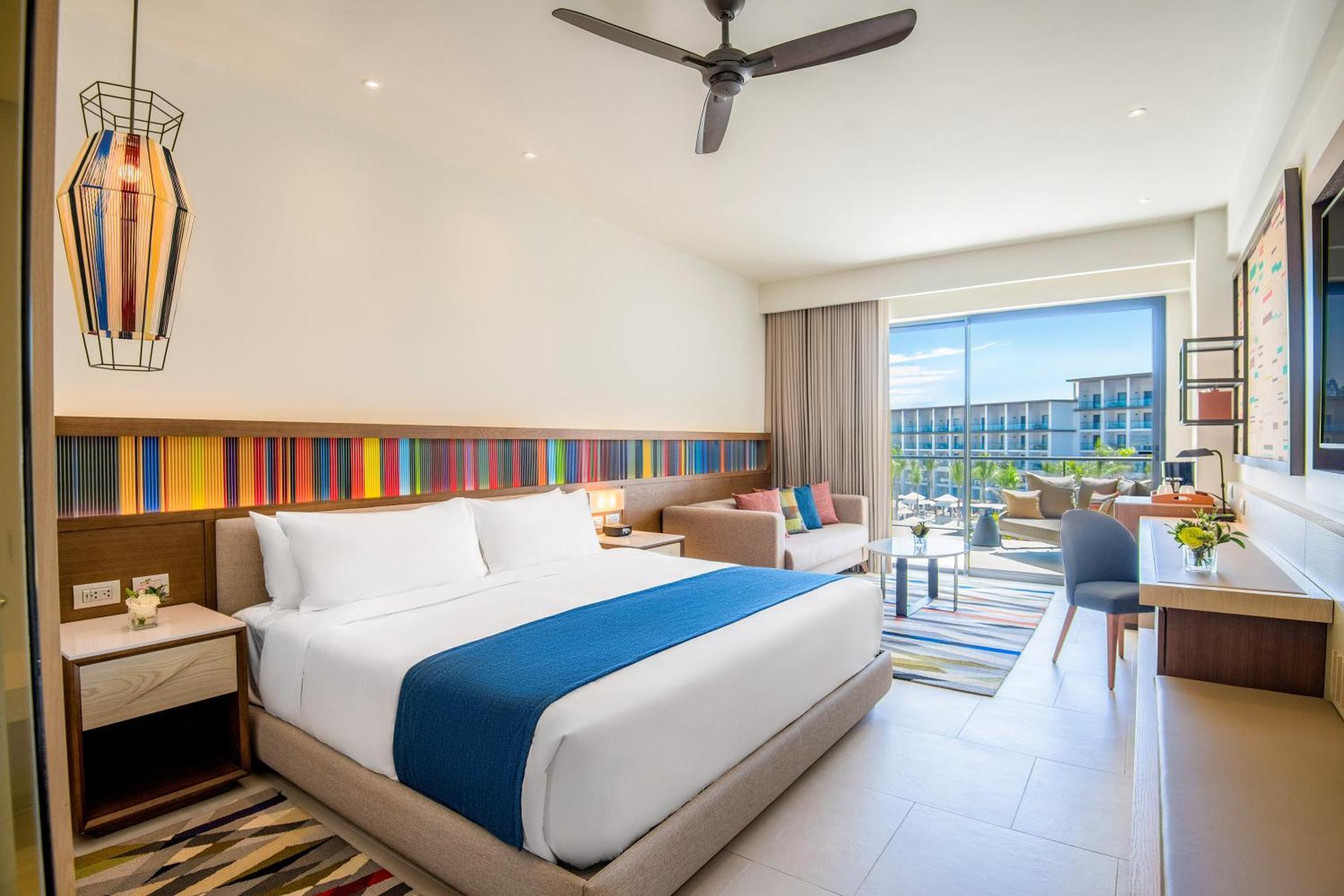 Junior King Suite