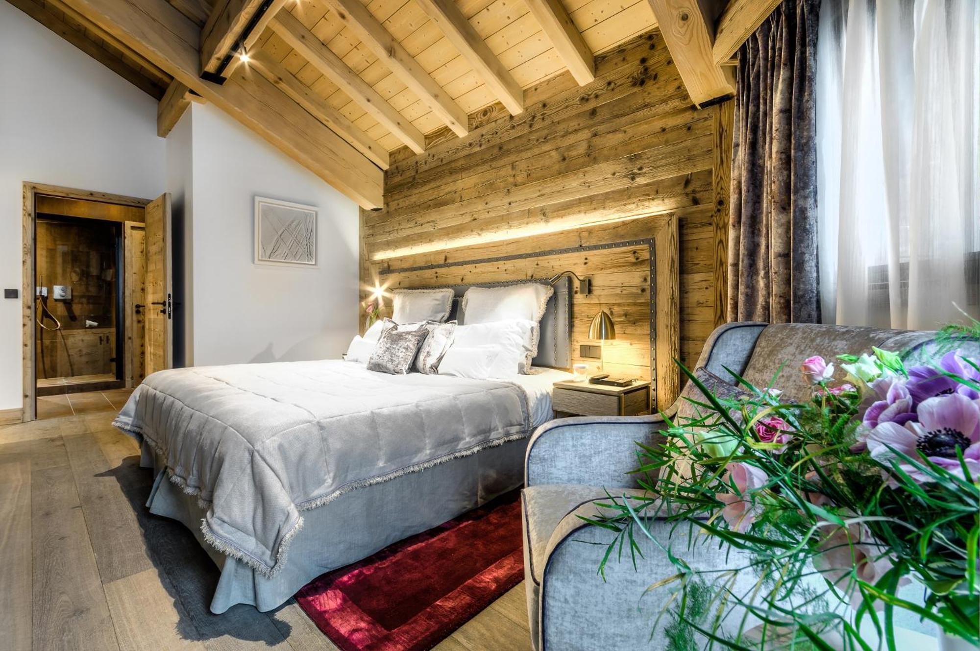 Three-Bedroom Apartment Split Level