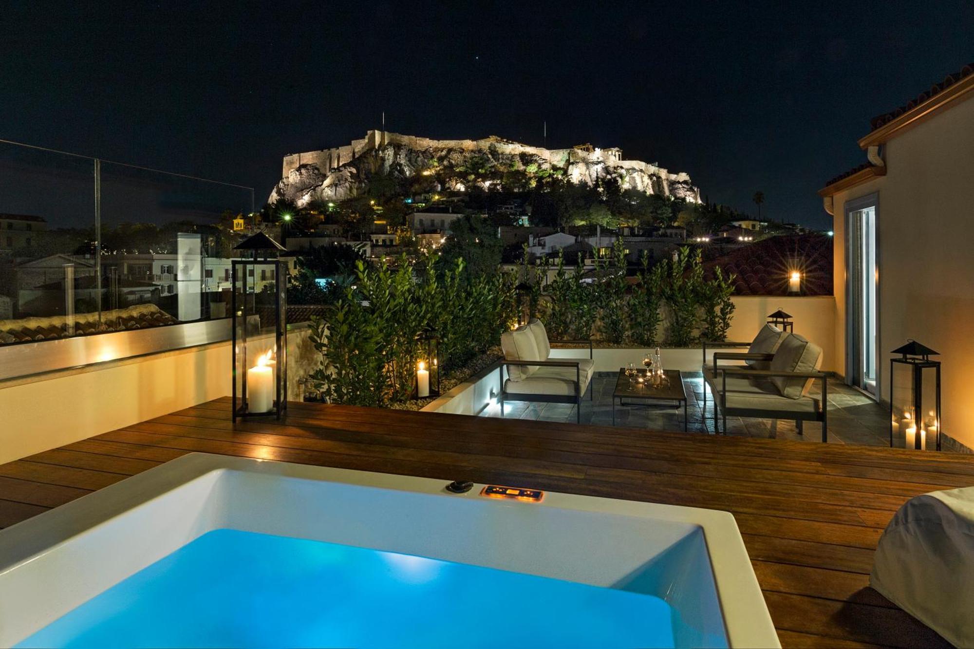 Iconic Suite Acropolis View & Private Hot Tub