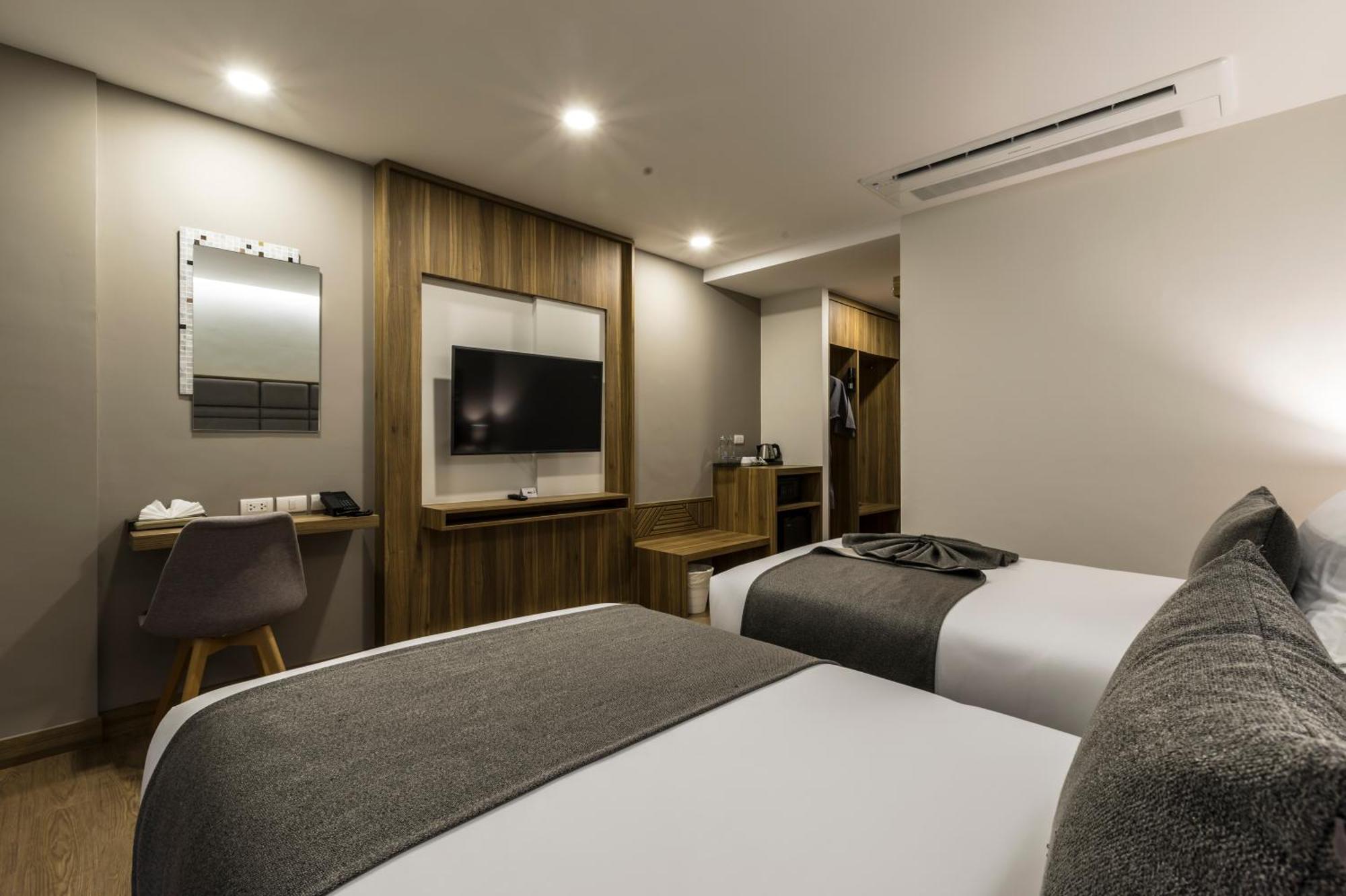Deluxe Twin Room