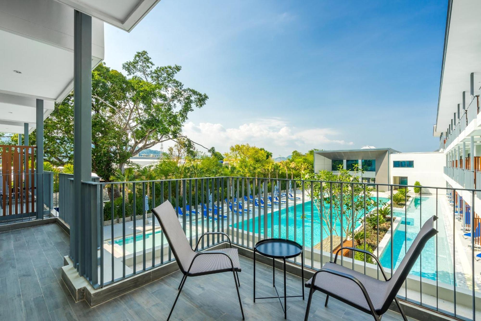 Deluxe Double or Twin Room with Pool View,1307594209:JPEG