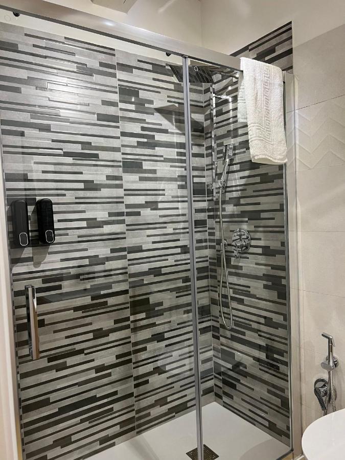 Large Double Room,1463321710:JPEG