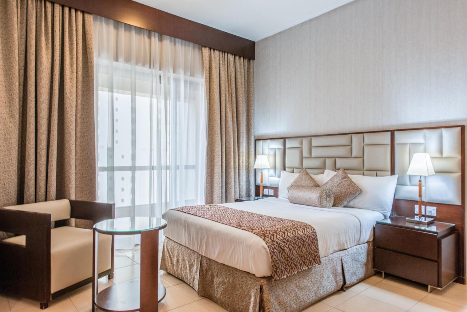 Deluxe Four-Bedroom Apartment