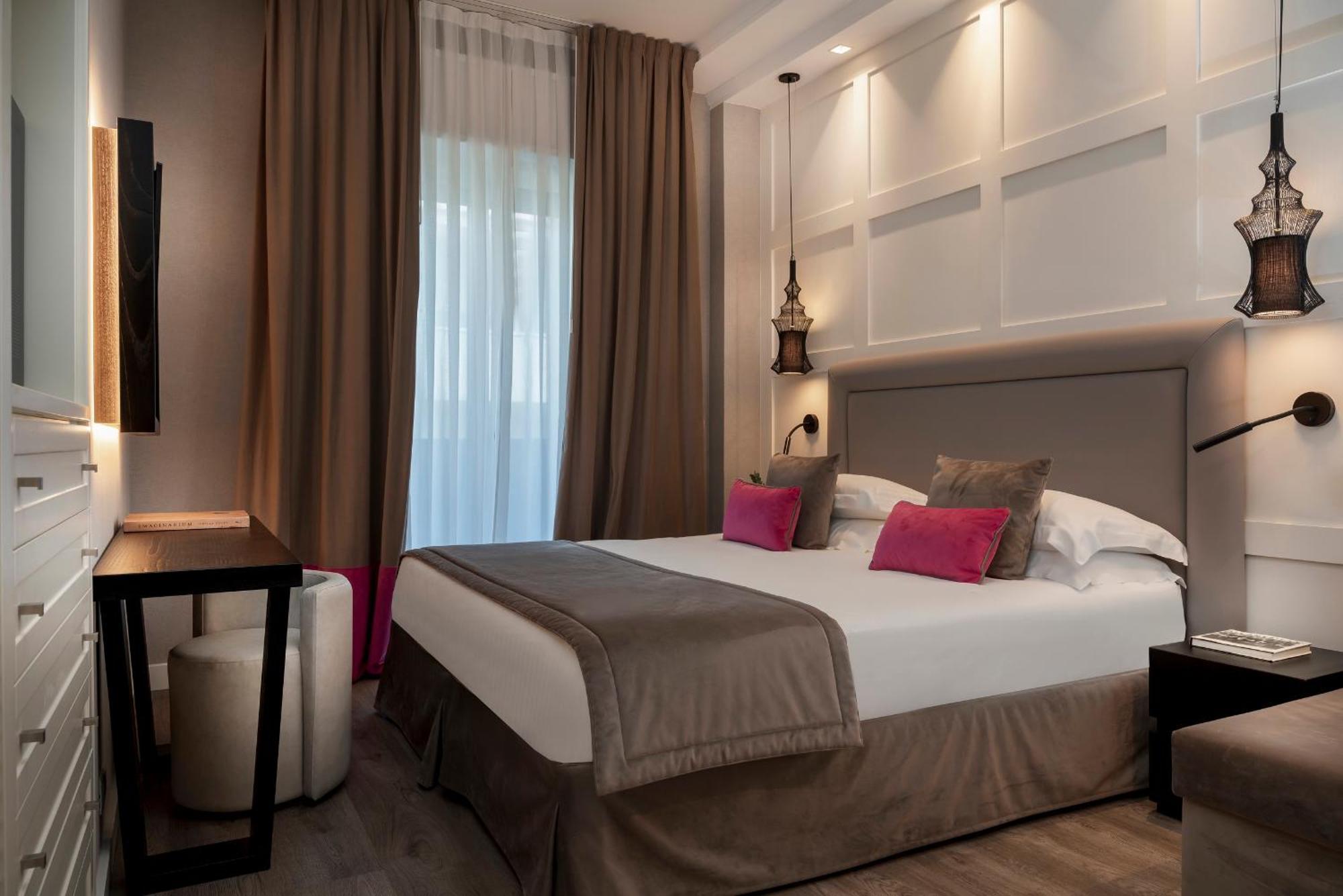 Executive Room Side Sea View