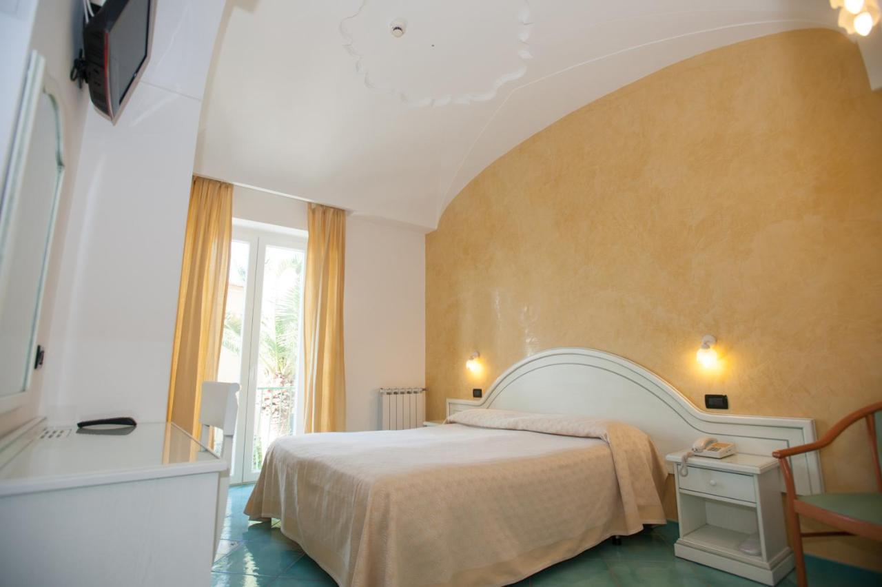 Deluxe Double Room Sea View