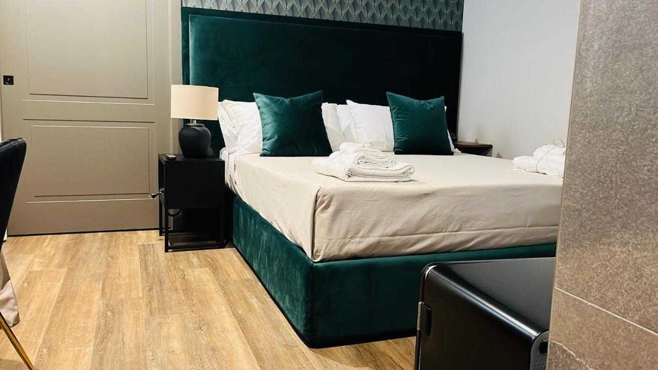 Standard Double Room,1466132804:JPEG