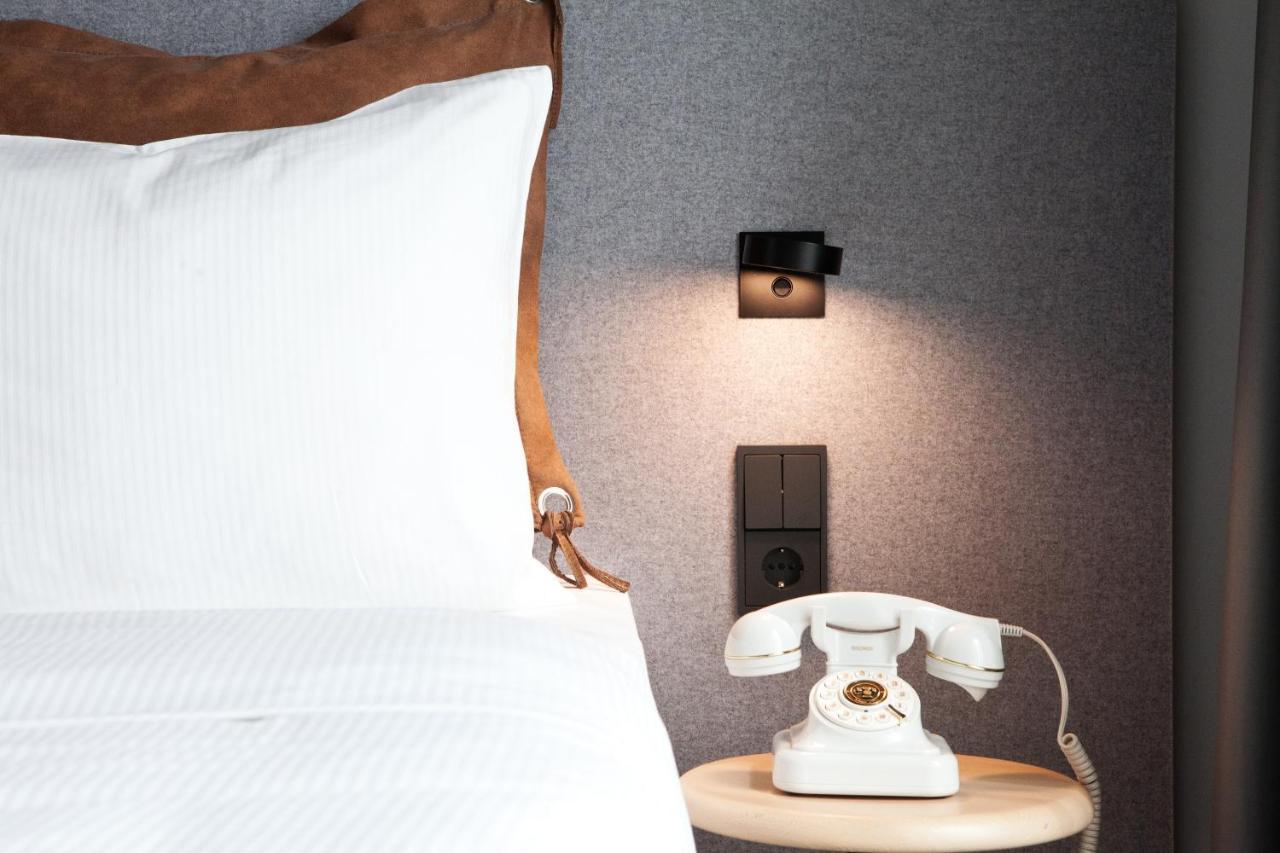 Queen Room Inland View