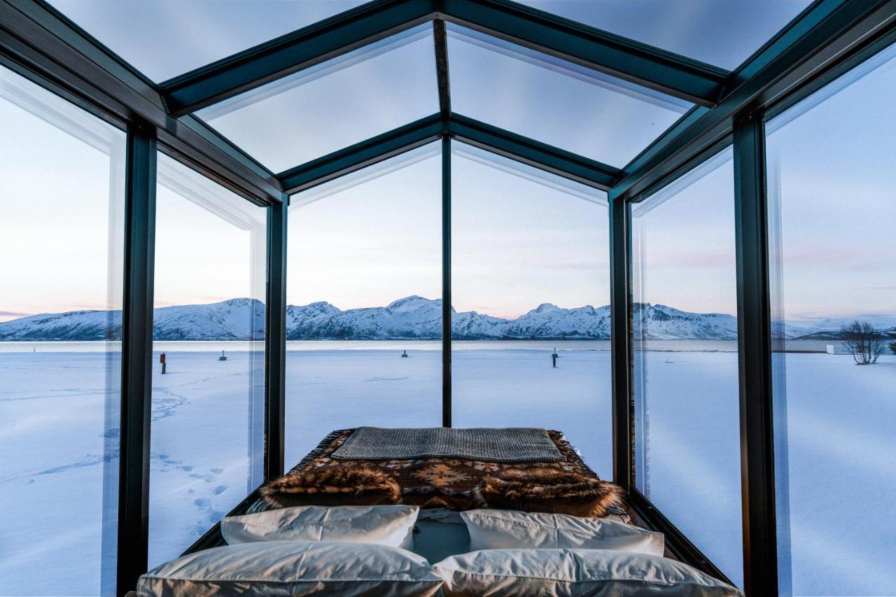 Panorama Glass Lodge