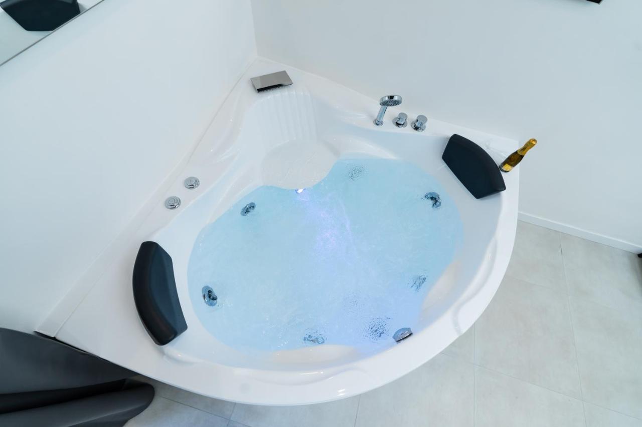 Double Room Spa Bath