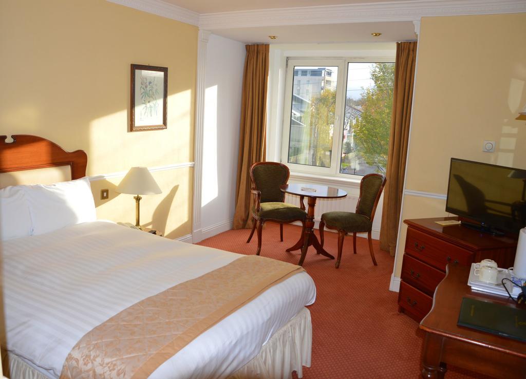 Double Room,1602955397:JPEG