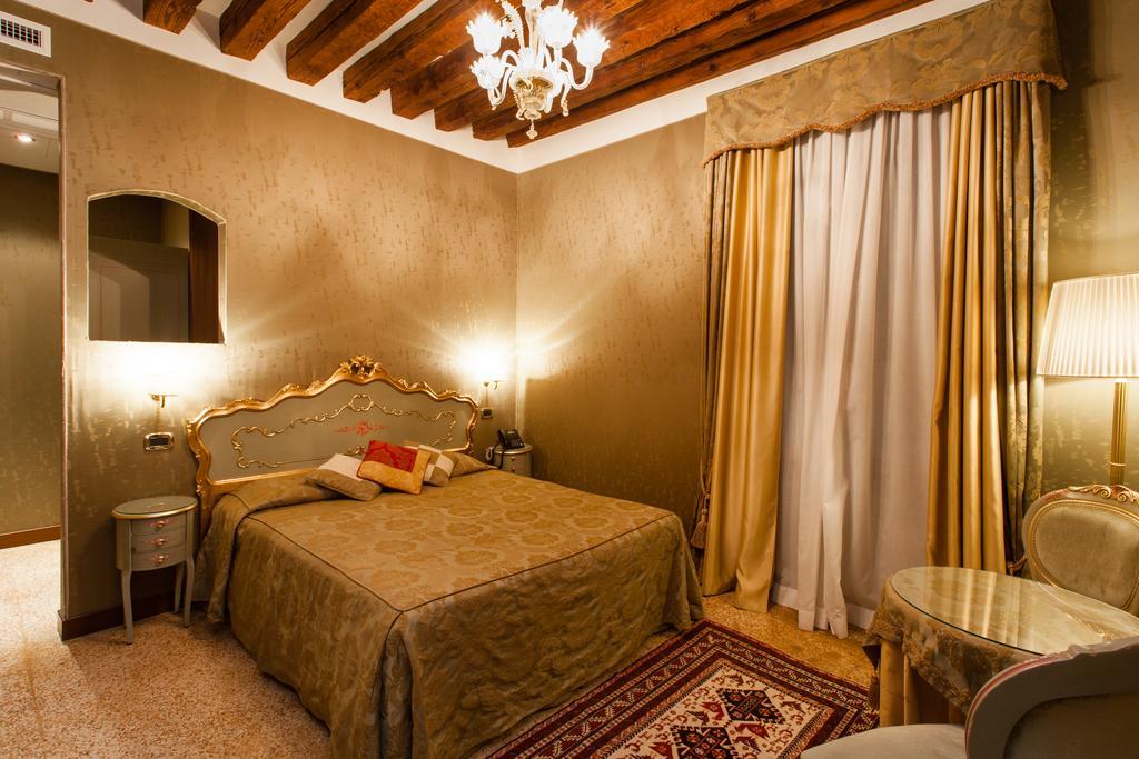 Double or Twin Room,146896595:JPEG