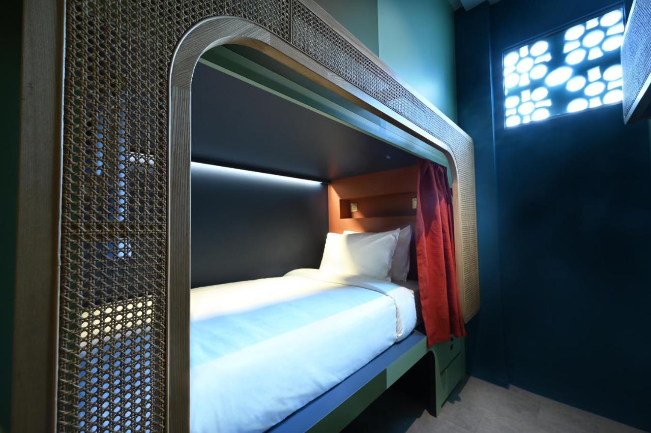 Bunk Bed Mixed Dormitory Room