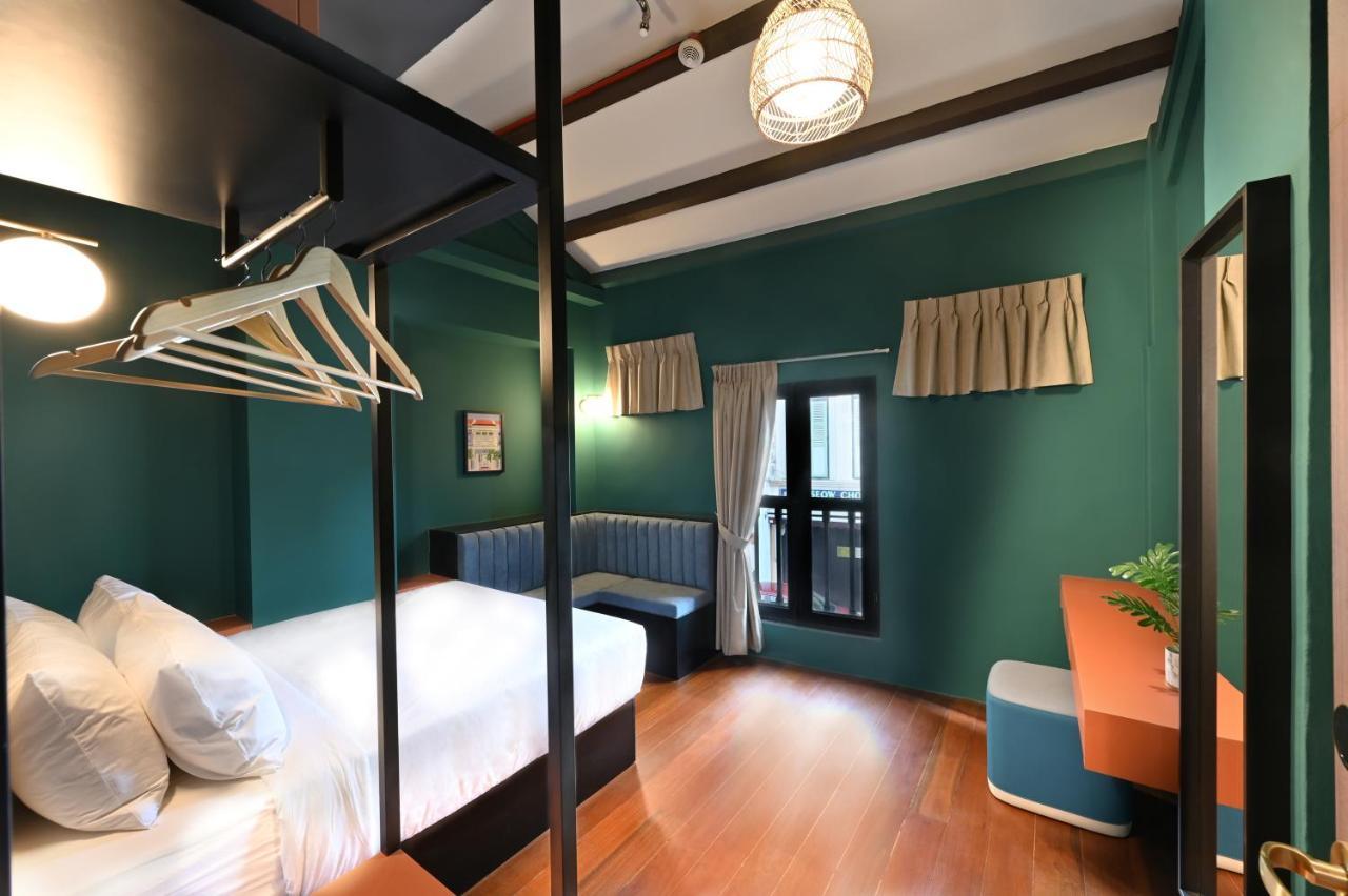 Deluxe Queen Room