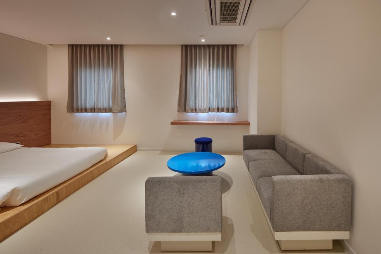 Large Double Room,1469149928:JPEG