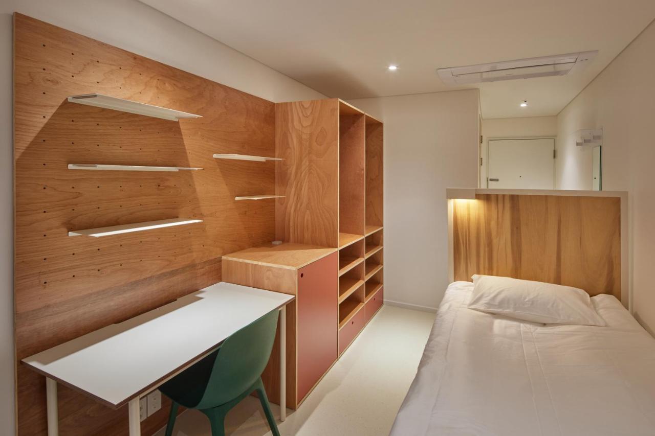 Single Room,1469152616:JPEG