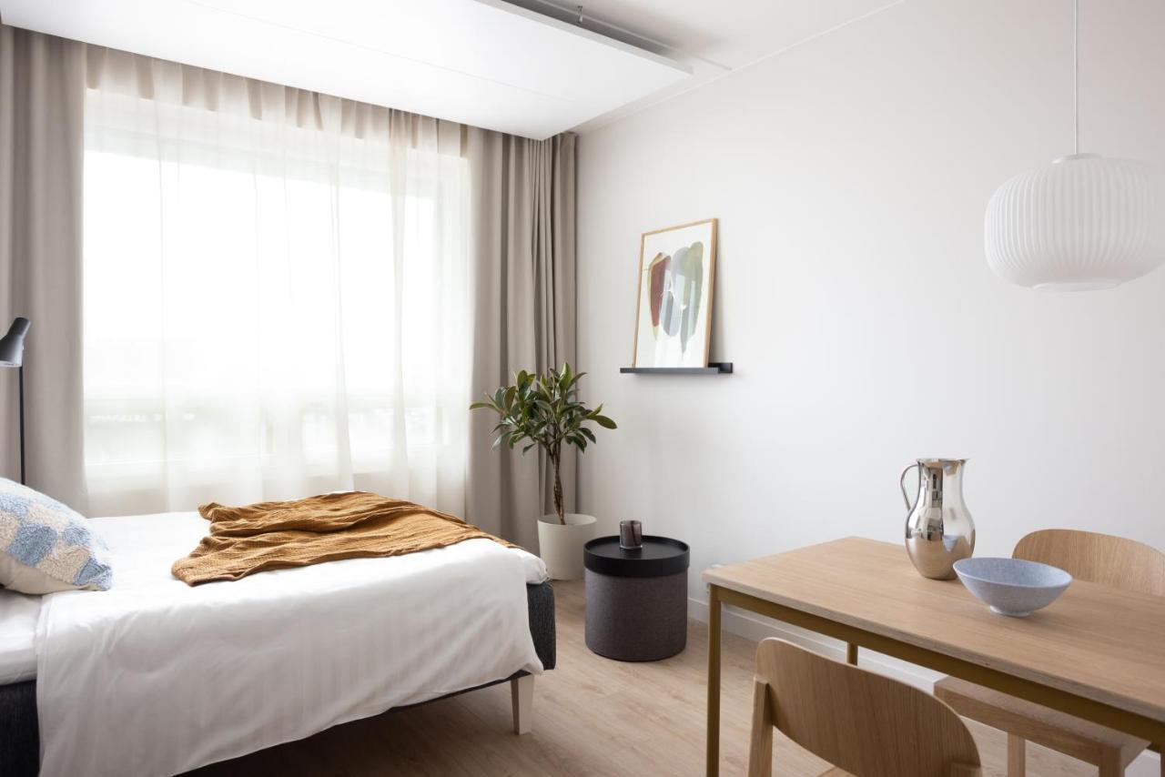 Compact-studio upper floor