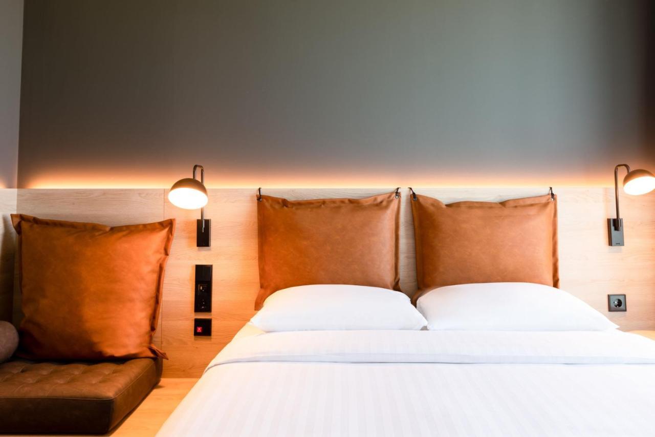 Premium Queen Room,1470153461:JPEG