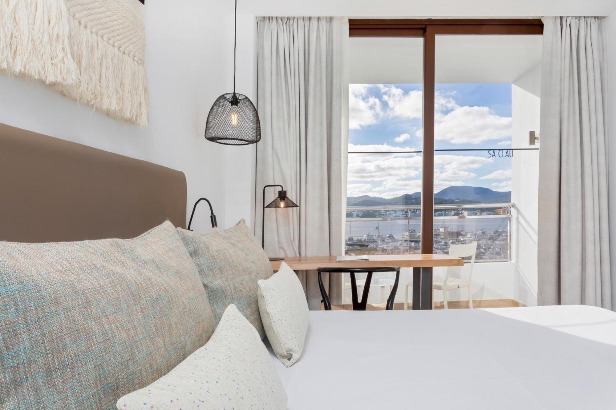 Room Sea View