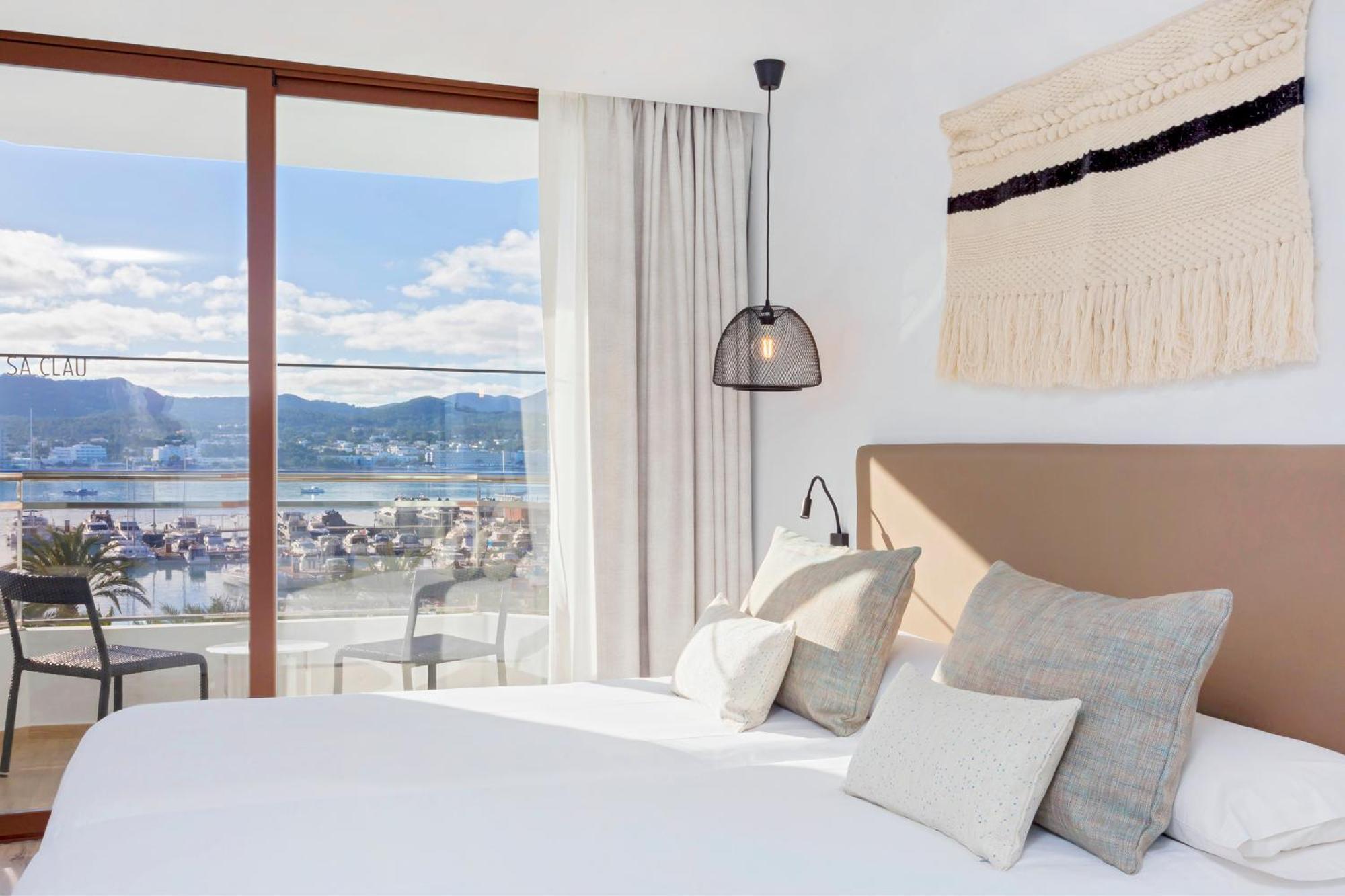 Room Sea View