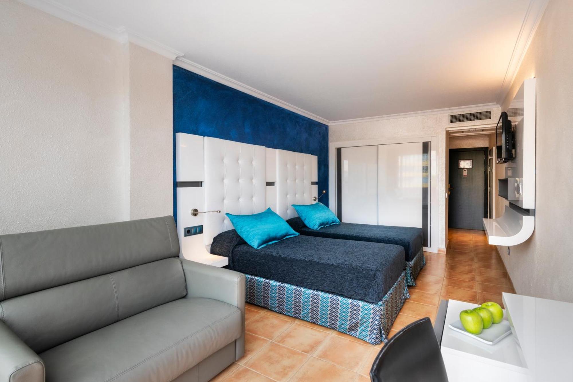 Triple Deluxe Room Spa Access