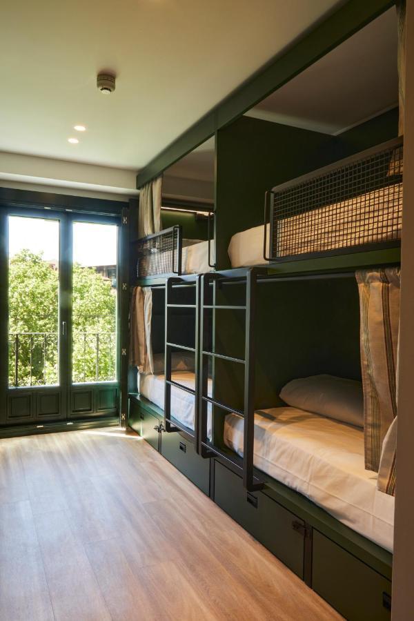 Cama em Dormitório com 4 Camas