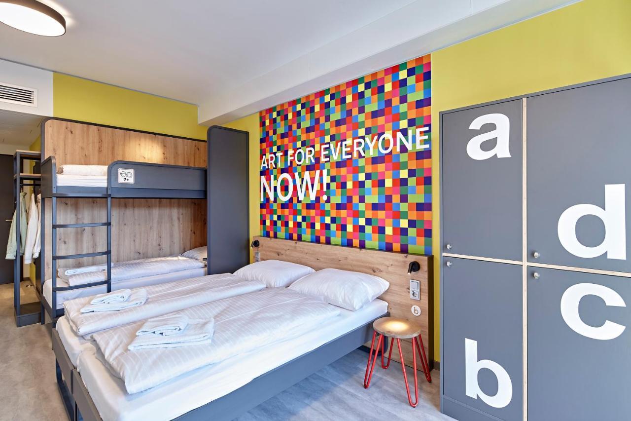 Bed 4-Bed Mixed Dormitory Room