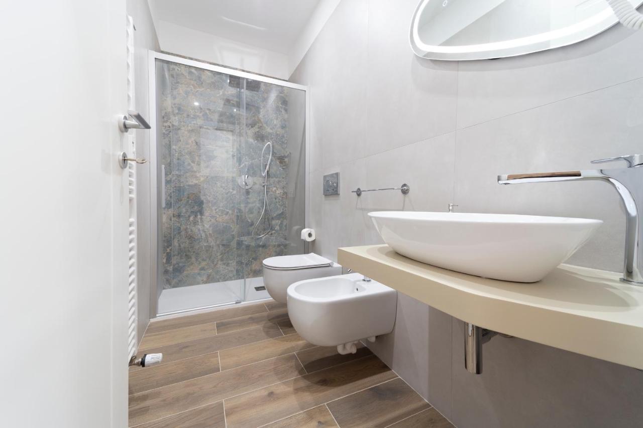 Double or Twin Room Private Bathroom