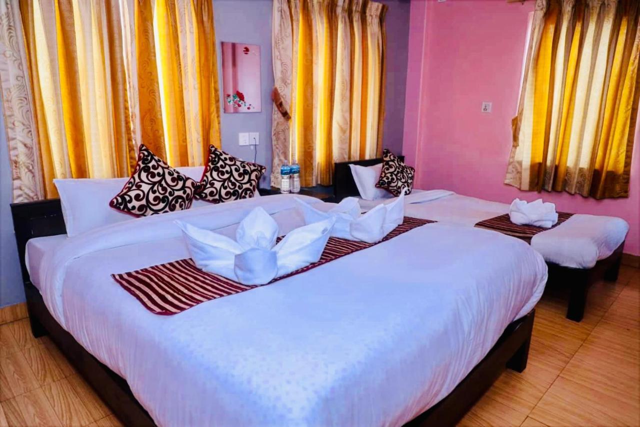 Deluxe Family Room