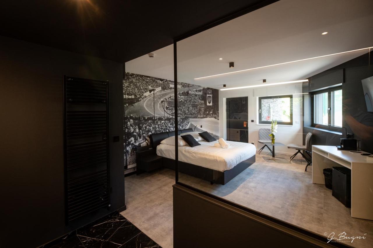 Superior Suite Whirlpool Bath Thermal Bath Access