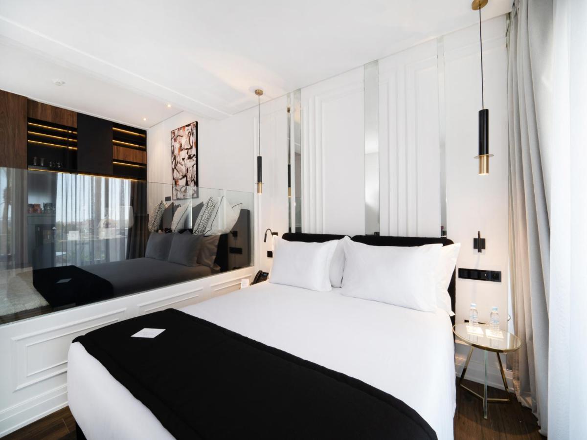 Queen Room Balcony