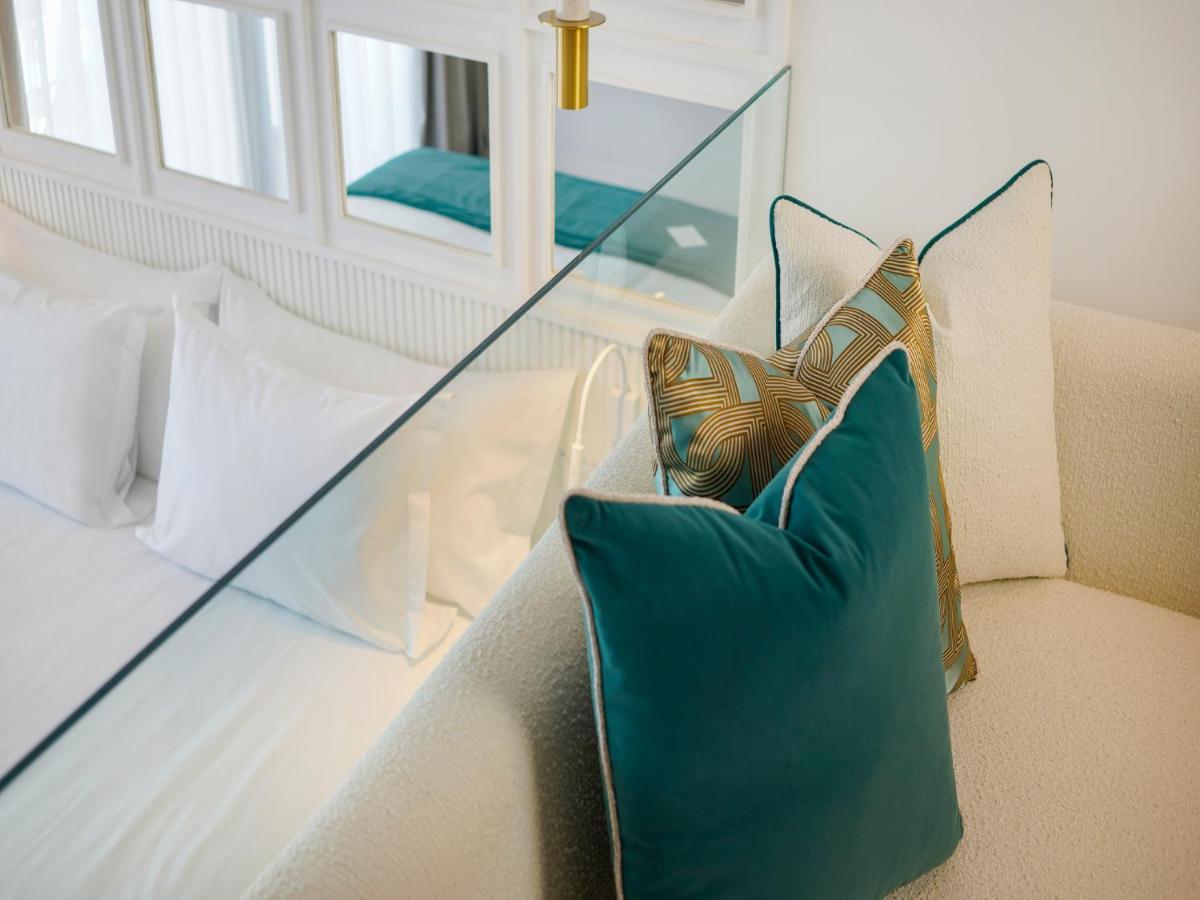 Twin Room Terrace