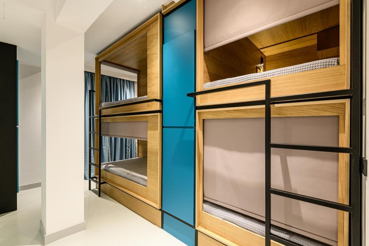 Single Bed 6-Bed Female Dormitory Room Balcony,1487523760:JPEG