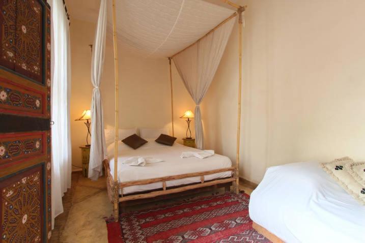 Rosa Suite
