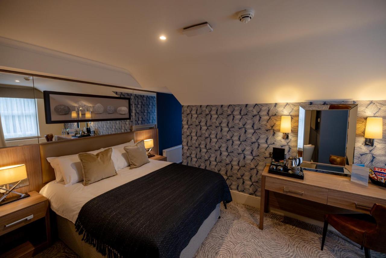 Deluxe Double or Twin Room with Sea View