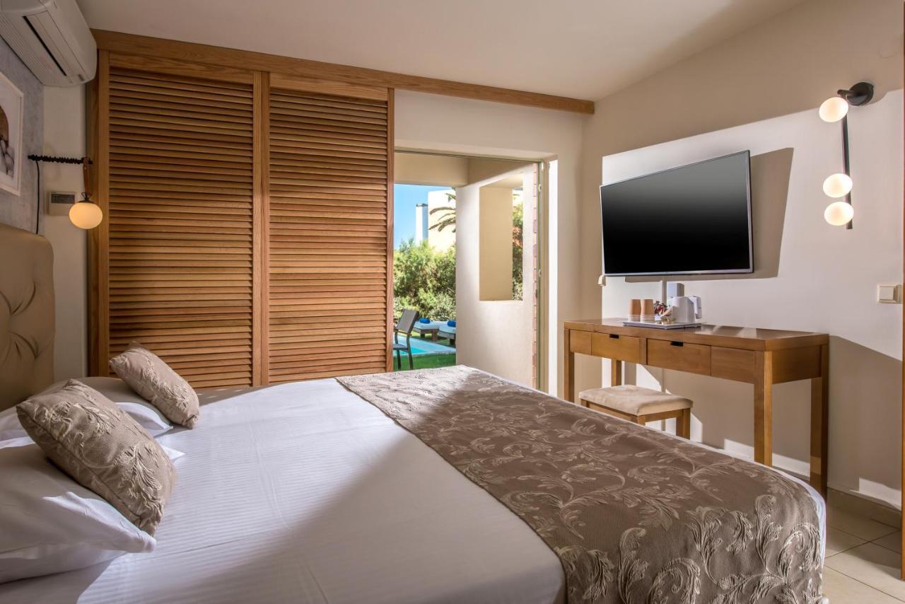 Double Room Private Pool