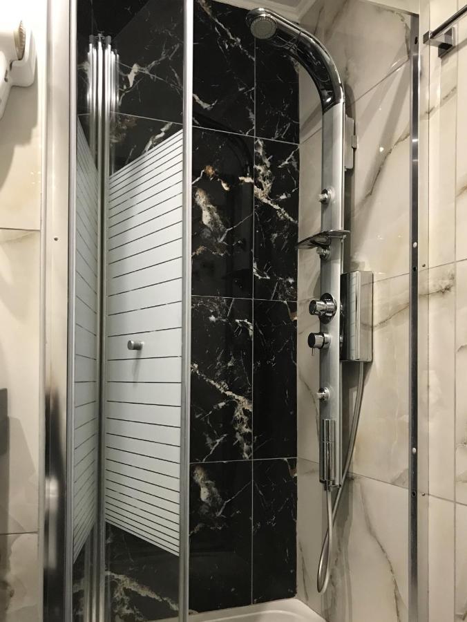 One Bedroom Split Level Apartment