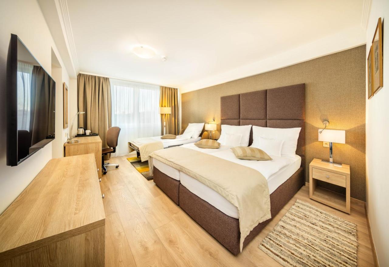 Premium Triple Room including entry to salt cave