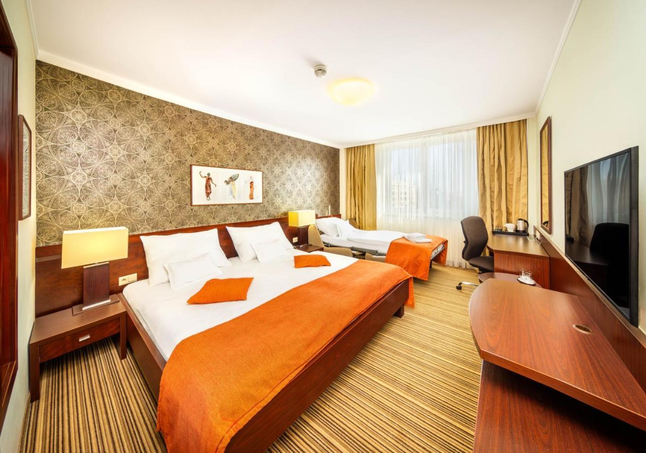Comfort Triple Room