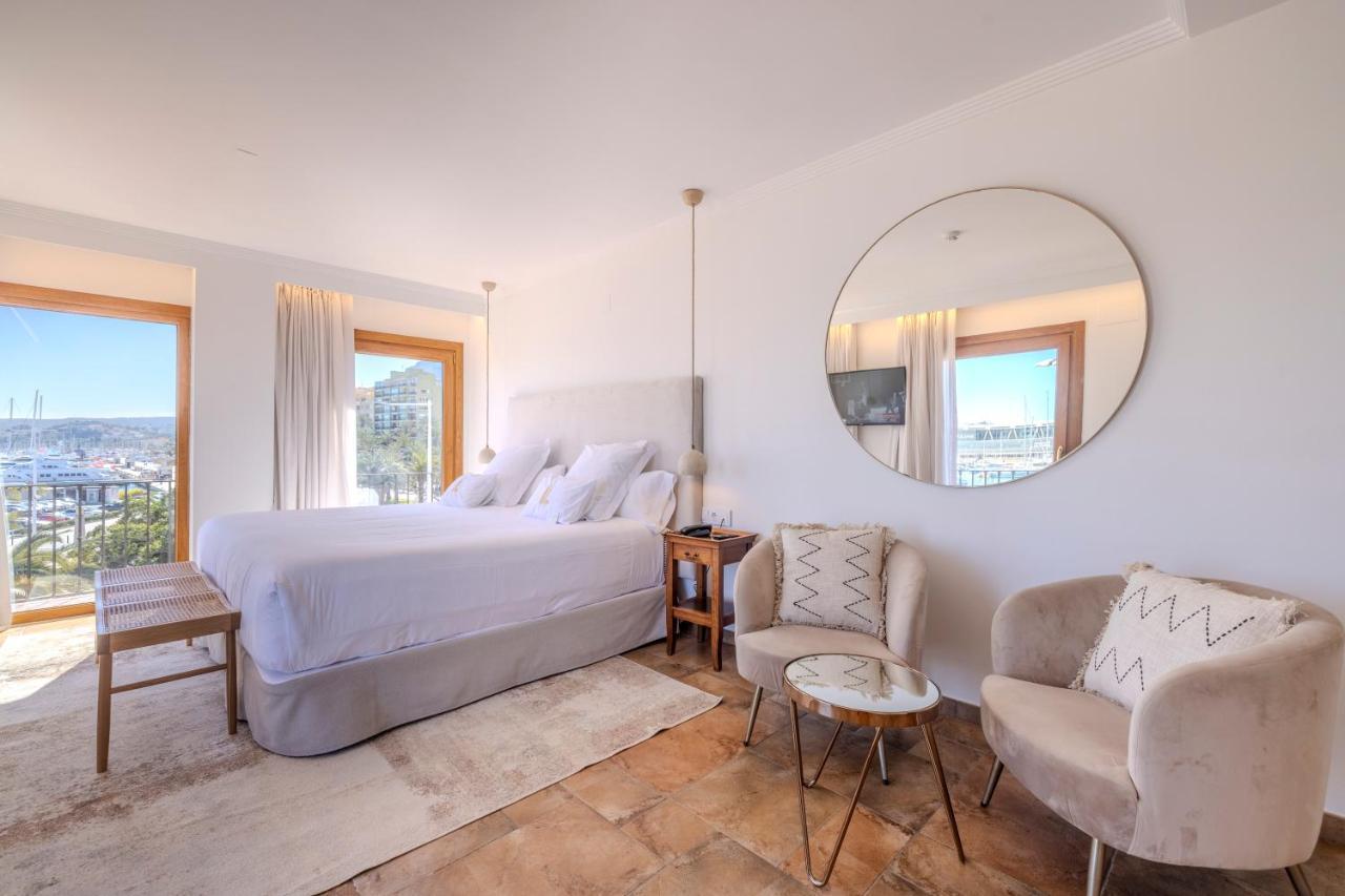 Standard Double or Twin Room Balcony