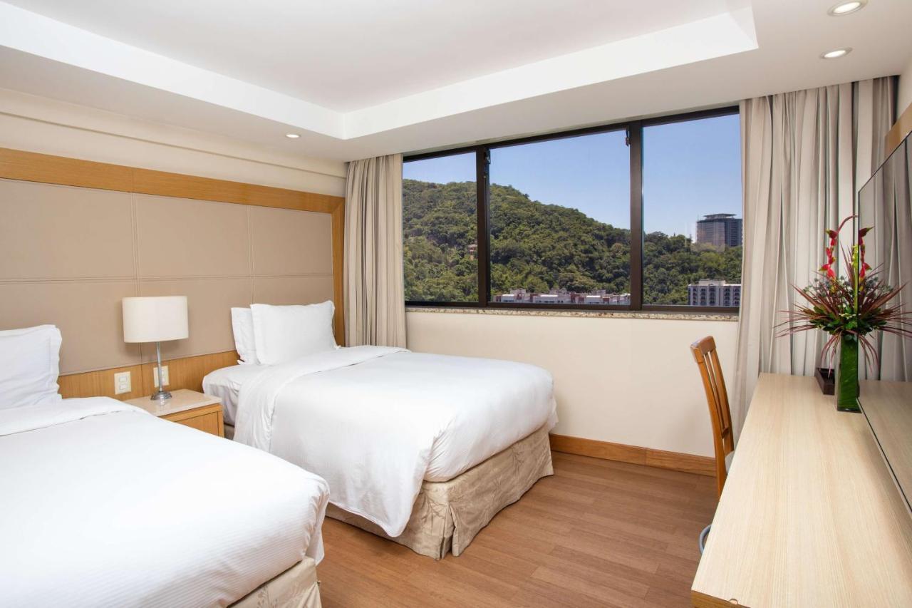 Twin Room Two Twin Beds City View